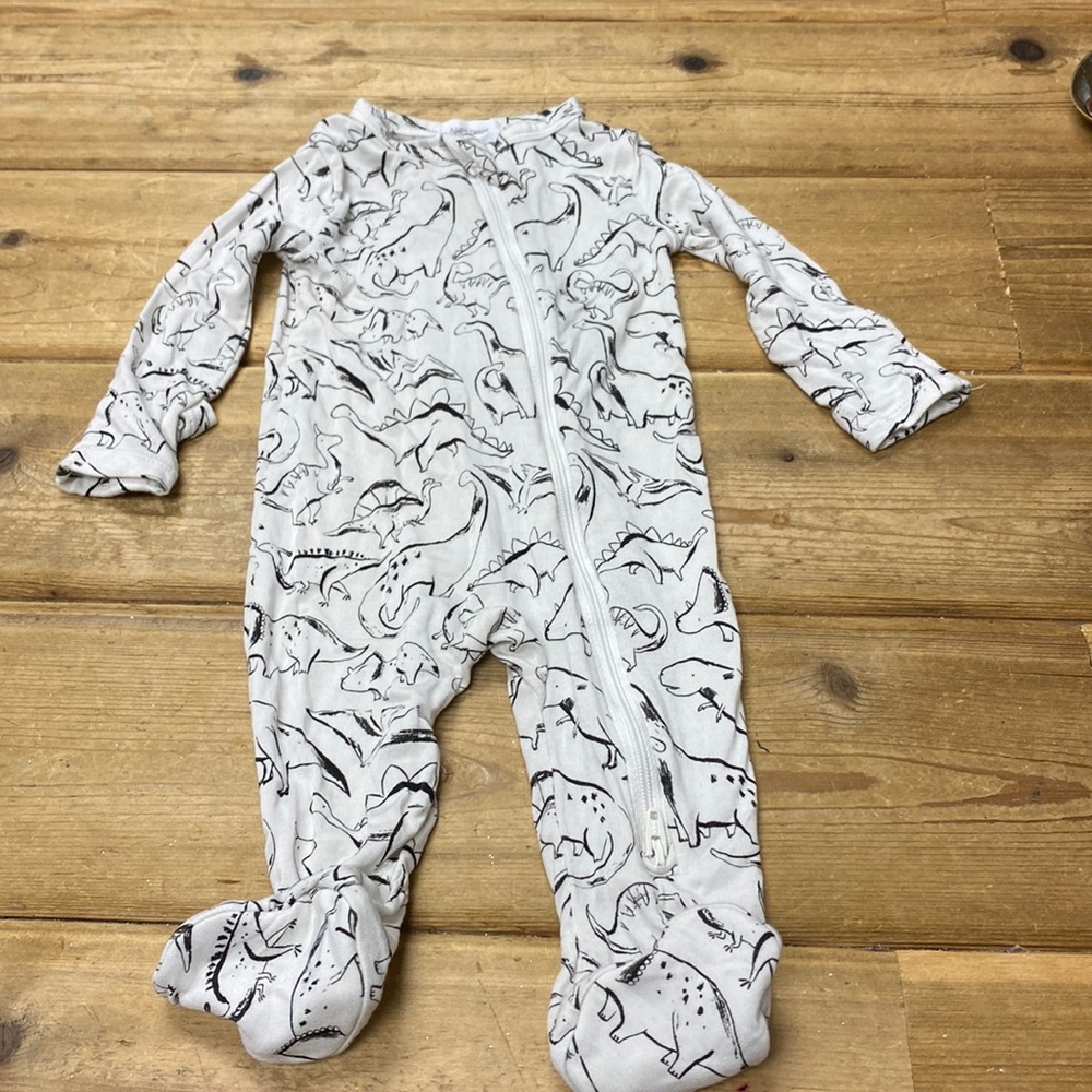 Bamboo baby pajamas.